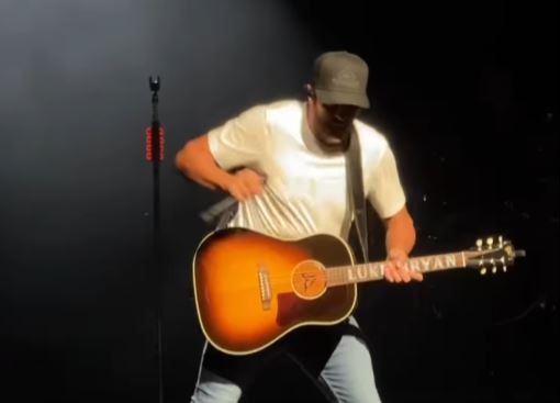 Luke Bryan Injures Himself on Stage Attempting the Moonwalk